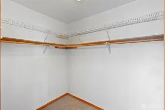 Walk-in Closet