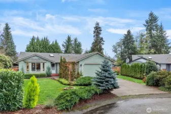 Welcome to 8042 Parkridge Dr SE in Tumwater, Washington! Beautifully updated and maintained! Cute clean and move-in ready!