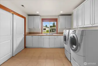 Large laundry on upper floor