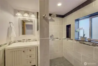 Privacy window for more light