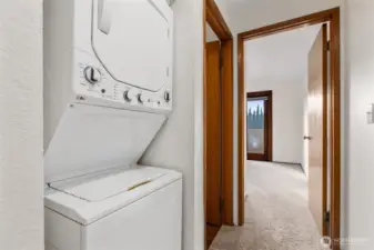 washer and dryer stay with home