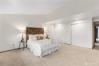 Lots of closet space too!