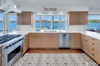 All of it set against a backdrop of stunning lake views, making even time spent at the sink something to look forward to.