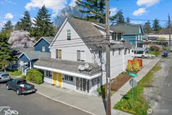 Large 5BR/2.25BA unit upstairs plus a 1BR + bonus room/1BA unit and studio unit downstairs