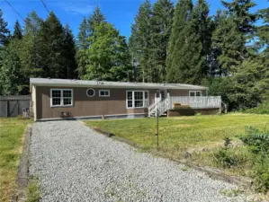 Ample driveway parking