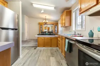 Another angle of kitchen all appliances stay!