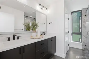 Upper Level Primary Bath