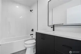 Upper Level Full Guest Bath