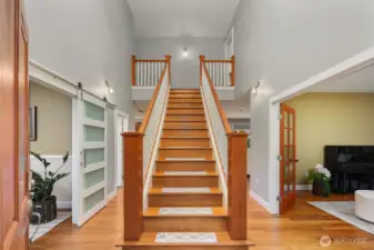 Beautiful Entry- Office to left, living room to right