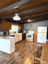 Continued wood laminate flooring.