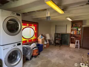 This room could be used in many ways but one is obvious...laundry room...Washer/Dryer come with the home.