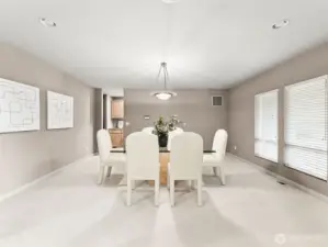 Full size dining room