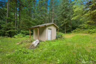 Well & Pump House.