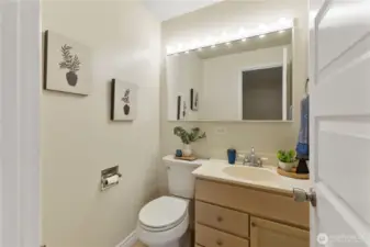 1/2 Bath of Family Room