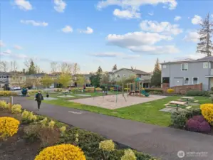 The playground and walking path is a fantastic community feature. There is also additional open space, garden areas and a dog park.