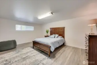 Large downstairs bedroom that attach's to flex space.