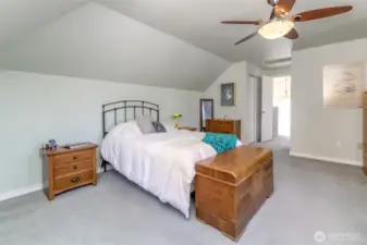 Huge primary bedroom