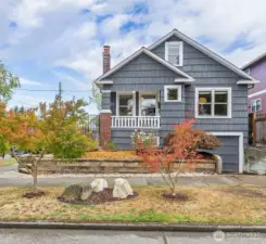 Corner lot in Tangletown!