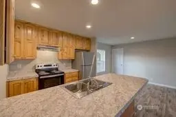 Another kitchen angle