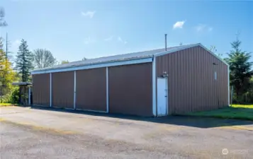 24X48 Three bay shop with plenty of storage room and tons of workspace