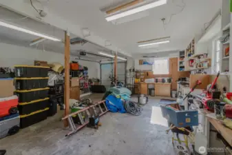 Garage/Shop