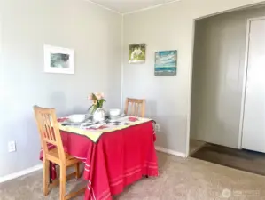 breakfast nook or?