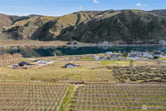 Building lot w/spectacular views of Columbia River!