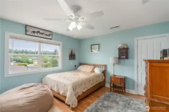 3rd floor bedroom