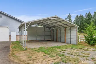 Carport.