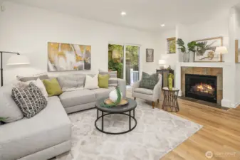 Large Great Room with Sliders to Backyard