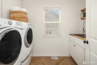 Utility Room with Sink and Cabinet Space