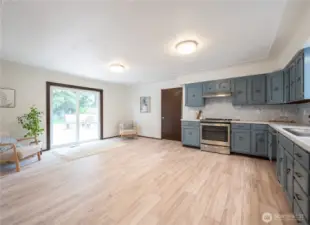 Kitchen with extra living spacer
