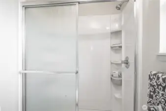 En-suite shower