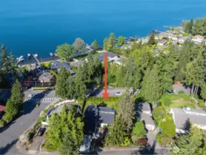 Perfect South Lake Sammamish location with a Bellevue address!