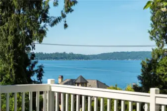 Step out on the deck to enjoy this full lake view backdrop.