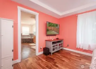 Door into primary suite.