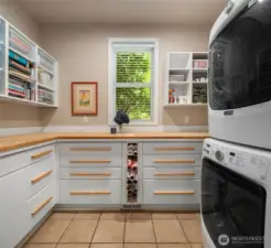 Roomy practical Laundry room
