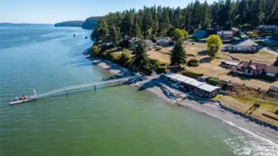 Community Dock and boat launch