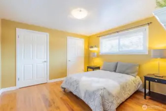 Bedroom 3 - 2 closets