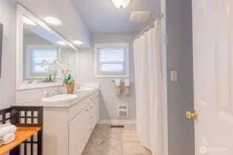 Full bath double sinks