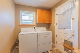 W/D with door go exit out back