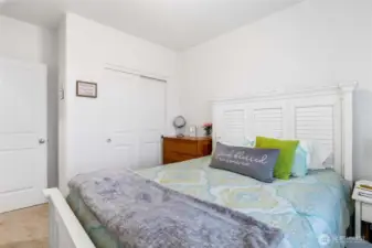 If a queen size bed can fit in here, what will YOU fit in here?