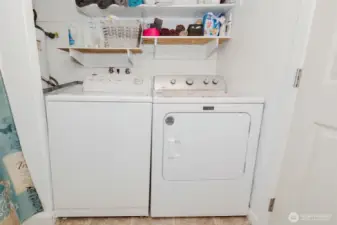 Washer and dryer convey.