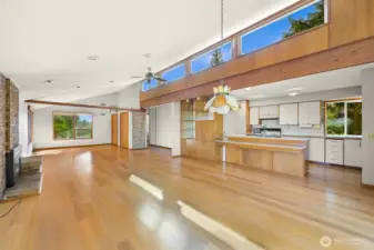 Open floor plan!
