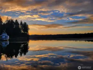 Jarrell Cove State Park Beach nearby