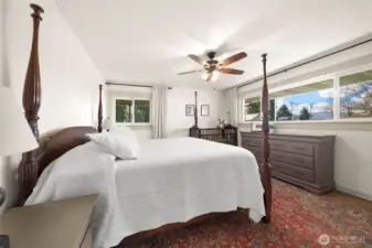 Primary Bedroom - Main