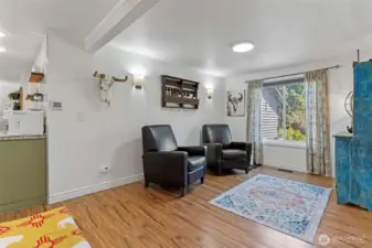 Bonus Space - dining room or an extra family room