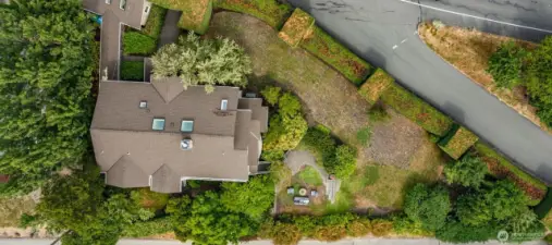 Amazing property! This aerial view shows the expansive yard for play, gardening and entertaining.