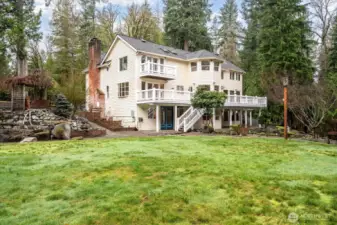 Humongous field with power, excellent for events, pets and playtime