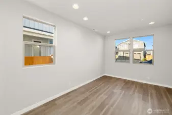 Main level guest suite